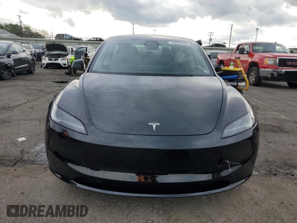 2024 Tesla Model 3 z VIN 5YJ3E1EA5RF860464, wystawiony jako Copart lot #55632695 z przebiegiem 5 221 mil mil oraz Szkoda całkowita • Salvage title. Historia ofert i sprzedaży dostępna na DreamBid. Obrazek 5.