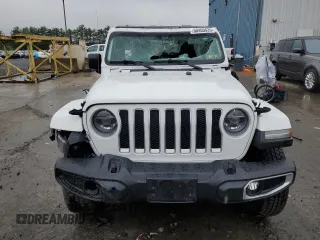 2019 Jeep Wrangler Unlimited Sahara with VIN 1C4HJXEN9KW691364, listed as a Copart auction lot 60405835 with 17,469 mi miles and Salvage title. Bid and sale history available at DreamBid. Image 5.