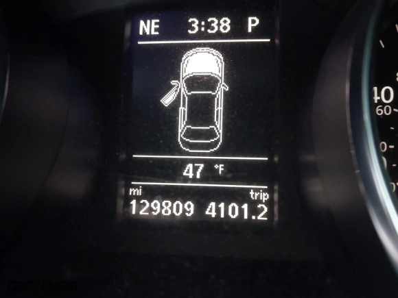 2016 Volkswagen Passat 1.8T SE w/Technology with VIN 1VWBS7A32GC018266, listed as a IAAI auction lot 41425924 with 129,809 mi miles. Bid and sale history available at carsss.com. Image 15.
