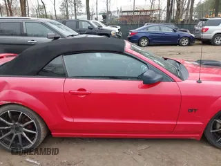 2006 Ford Mustang GT Deluxe with VIN 1ZVFT85H265120003, listed as a IAAI auction lot 41810689 with 93,878 mi miles. Bid and sale history available at carsss.com. Image 13.