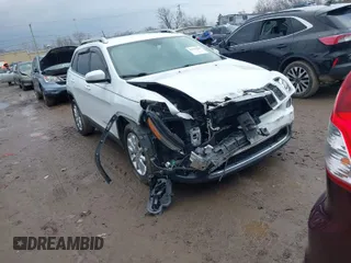 2014 Jeep Cherokee Limited with VIN 1C4PJLDS2EW279190, listed as a IAAI auction lot 41570940 with 122,547 mi miles. Bid and sale history available at carsss.com. Image 1.