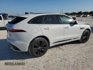 2021 Jaguar F-Pace R-Dynamic S z VIN SADCT2FU5MA681304, wystawiony jako Copart lot #43956495 z przebiegiem 28 466 mil mil oraz Szkoda całkowita • Salvage title. Historia ofert i sprzedaży dostępna na DreamBid. Obrazek 3.