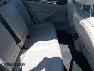 2016 Volkswagen Passat SE z VIN 1VWBS7A36GC047480, wystawiony jako IAAI lot #41685321 z przebiegiem 121 379 mil mil oraz . Historia ofert i sprzedaży dostępna na DreamBid. Obrazek 8.