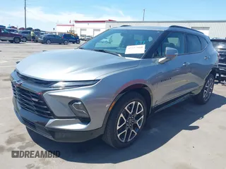2023 Chevrolet Blazer RS z VIN 3GNKBKRS0PS227668, wystawiony jako IAAI lot #42337868 z przebiegiem 10 286 mil mil oraz . Historia ofert i sprzedaży dostępna na DreamBid. Obrazek 18.