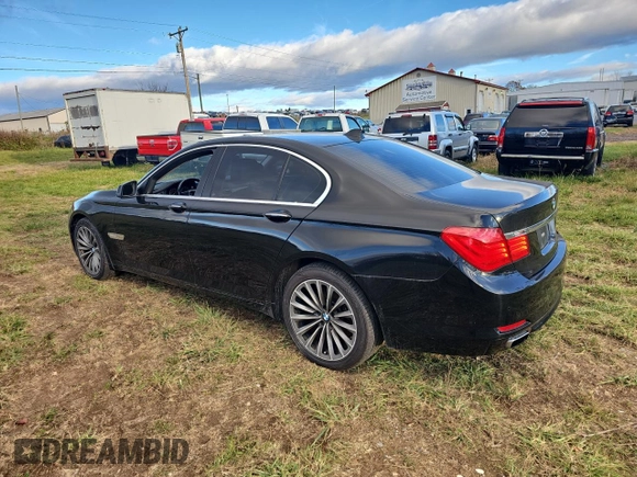2012 BMW 7 Series 740i with VIN WBAKA4C52CC613791, listed as a Copart auction lot 82473894 with 132,656 mi miles and Clean Title. Bid and sale history available at carsss.com. Image 3.