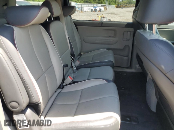 2018 Kia Sedona LX with VIN KNDMB5C10J6357318, listed as a Copart auction lot 54862705 with 64,474 mi miles and Salvage Title. Bid and sale history available at DreamBid. Image 11.