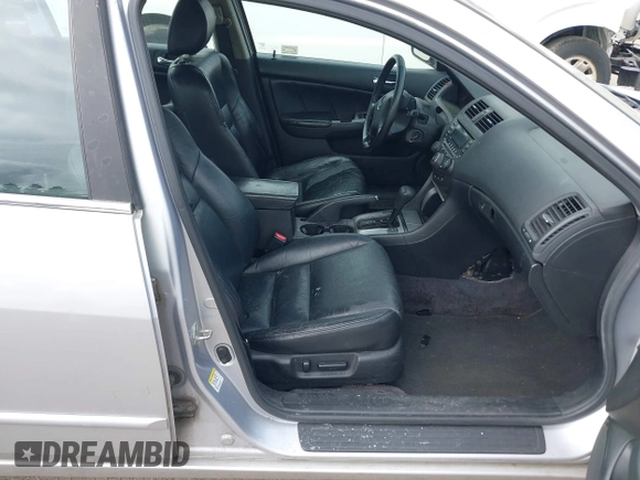2004 Honda Accord EX with VIN 1HGCM66524A073430, listed as a IAAI auction lot 42346918 with 221,053 mi miles and . Bid and sale history available at DreamBid. Image 5.