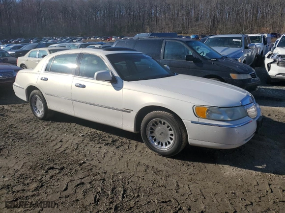 2002 Lincoln Town Car Cartier with VIN 1LNHM83W62Y623273, listed as a Copart auction lot 49997785 with 0 mi miles and Salvage Title. Bid and sale history available at carsss.com. Image 4.