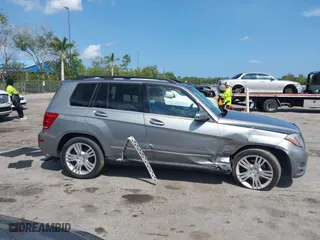 2015 Mercedes-Benz GLK-Class GLK 350 with VIN WDCGG8JB9FG360676, listed as a IAAI auction lot 41918582 with 149,911 mi miles. Bid and sale history available at carsss.com. Image 13.