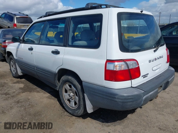 2001 Subaru Forester L with VIN JF1SF63591H748482, listed as a IAAI auction lot 41813762 with 187,412 mi miles. Bid and sale history available at carsss.com. Image 3.