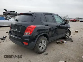 2019 Chevrolet Trax LS with VIN 3GNCJNSB0KL228762, listed as a Copart auction lot 50325225 with 70,150 mi miles and Salvage Title. Bid and sale history available at carsss.com. Image 3.