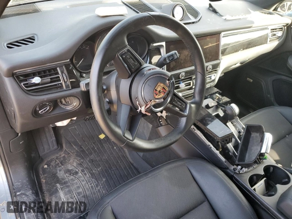 2022 Porsche Macan S с VIN WP1AG2A51NLB24210, выставлен на аукционе Copart как лот 73284664 с пробегом Не указан миль и Чистый • Clean title. История ставок и продаж доступна на DreamBid. Изображение 8.
