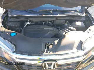 2019 Honda Ridgeline Sport with VIN 5FPYK2F12KB007990, listed as a IAAI auction lot 41828709 with 67,736 mi miles and . Bid and sale history available at DreamBid. Image 10.