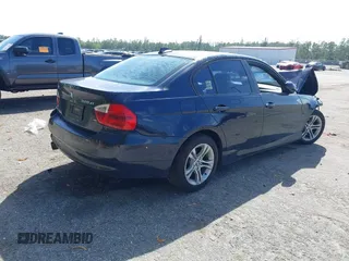 2008 BMW 3 Series 328xi z VIN WBAVC93538K056827, wystawiony jako IAAI lot #41646425 z przebiegiem Nie podano mil oraz . Historia ofert i sprzedaży dostępna na DreamBid. Obrazek 4.