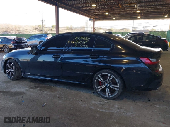 2021 BMW 3 Series M340i xDrive with VIN 3MW5U9J01M8B75976, listed as a IAAI auction lot 41664051 with 90,155 mi miles. Bid and sale history available at carsss.com. Image 3.