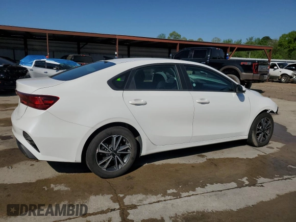 2024 Kia Forte LXS with VIN 3KPF24AD1RE771827, listed as a Copart auction lot 52141875 with 29,648 mi miles and Non Repairable. Bid and sale history available at carsss.com. Image 3.