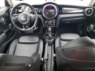 2014 MINI Hardtop S with VIN WMWXM7C57ET987069, listed as a Copart auction lot 52147955 with 121,276 mi miles and Salvage Title. Bid and sale history available at DreamBid. Image 8.