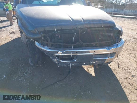 2000 Dodge Ram 2500 with VIN 1B7KF2361YJ135576, listed as a IAAI auction lot 41326893 with 1 mi miles. Bid and sale history available at carsss.com. Image 6.