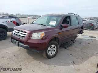 2008 Honda Pilot VP with VIN 5FNYF28298B024958, listed as a IAAI auction lot 41795162 with 196,394 mi miles. Bid and sale history available at carsss.com. Image 2.