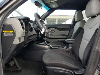 2019 Kia Soul with VIN KNDJN2A23K7024479, listed as a Copart auction lot 88203975 with 65,395 mi miles and Salvage Title. Bid and sale history available at carsss.com. Image 7.