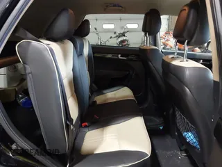 2011 Kia Sorento EX with VIN 5XYKU3A11BG018557, listed as a IAAI auction lot 42245522 with 107,106 mi miles and . Bid and sale history available at DreamBid. Image 8.