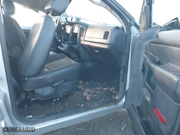 2005 Dodge Ram 1500 SLT with VIN 1D7HU16N15J651807, listed as a IAAI auction lot 41070386 with 225,656 mi miles. Bid and sale history available at carsss.com. Image 5.