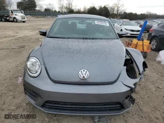 2019 Volkswagen Beetle S with VIN 3VWFD7AT7KM705987, listed as a Copart auction lot 42442335 with 37,504 mi miles and Salvage Title. Bid and sale history available at carsss.com. Image 5.