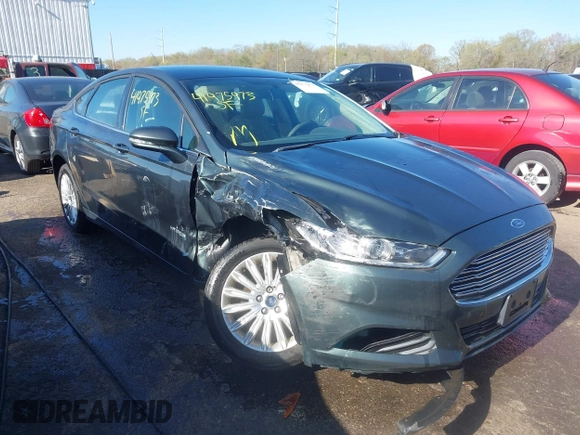 2015 Ford Fusion SE Hybrid with VIN 3FA6P0LU2FR135144, listed as a IAAI auction lot 41975973 with 89,315 mi miles. Bid and sale history available at carsss.com. Image 6.