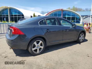 2013 Volvo S60 T5 with VIN YV1612FH4D2187425, listed as a Copart auction lot 54488905 with 123,777 mi miles and Salvage Title. Bid and sale history available at carsss.com. Image 3.