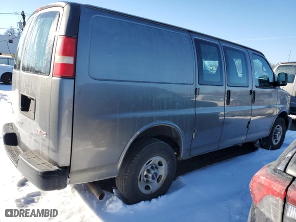 2011 GMC Savana Cargo Van with VIN 1GTW7FCA3B1123382, listed as a Copart auction lot 89340135 with 323,662 mi miles and Clean Title. Bid and sale history available at carsss.com. Image 3.