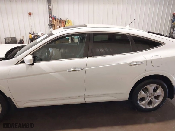 2012 Honda Crosstour EX-L with VIN 5J6TF2H50CL011858, listed as a IAAI auction lot 40767268 with 97,389 mi miles. Bid and sale history available at carsss.com. Image 15.