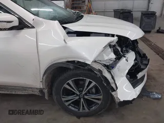 2019 Nissan Rogue SL with VIN 5N1AT2MV2KC752129, listed as a IAAI auction lot 41685196 with 62,288 mi miles. Bid and sale history available at carsss.com. Image 6.
