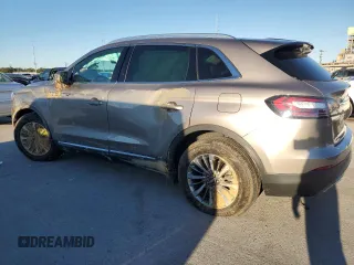 2020 Lincoln Nautilus Standard with VIN 2LMPJ6J90LBL28582, listed as a Copart auction lot 81771224 with 68,204 mi miles and Salvage title. Bid and sale history available at DreamBid. Image 2.