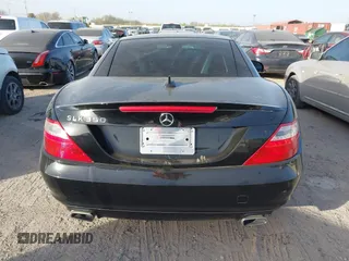 2013 Mercedes-Benz SLK-Class SLK 350 with VIN WDDPK5HA6DF054060, listed as a IAAI auction lot 41797807 with 84,877 mi miles. Bid and sale history available at carsss.com. Image 16.