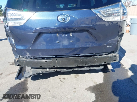 2018 Toyota Sienna SE with VIN 5TDXZ3DC8JS950681, listed as a IAAI auction lot 41389662 with 112,661 mi miles and . Bid and sale history available at DreamBid. Image 6.
