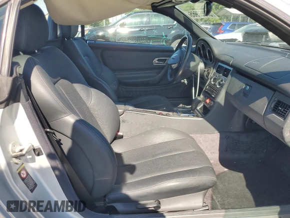 2001 Mercedes-Benz SLK 230 Kompressor с VIN WDBKK49F41F199410, выставлен на аукционе Copart как лот 57952965 с пробегом 54 646 миль миль и Списание • Salvage title. История ставок и продаж доступна на DreamBid. Изображение 10.