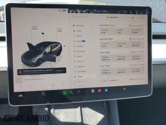 2022 Tesla Model 3 with VIN 5YJ3E1EA5NF339769, listed as a Copart auction lot 47111685 with 44,087 mi miles and Salvage Title. Bid and sale history available at DreamBid. Image 9.