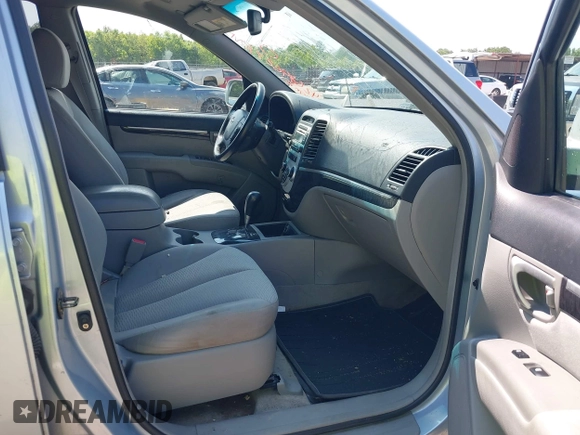 2007 Hyundai Santa Fe SE with VIN 5NMSH13E77H024627, listed as a IAAI auction lot 42684627 with 294,784 mi miles and . Bid and sale history available at DreamBid. Image 5.