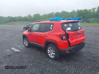 2017 Jeep Renegade Latitude z VIN ZACCJBBB5HPF98077, wystawiony jako IAAI lot #42323925 z przebiegiem 78 893 mil mil oraz . Historia ofert i sprzedaży dostępna na DreamBid. Obrazek 3.