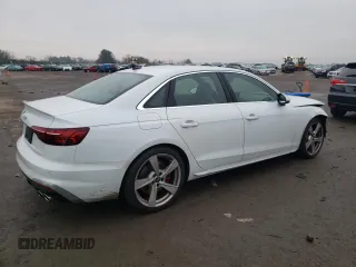 2021 Audi S4 Premium Plus with VIN WAUB4AF40MA024633, listed as a Copart auction lot 40762744 with 21,333 mi miles and Salvage Title. Bid and sale history available at carsss.com. Image 3.