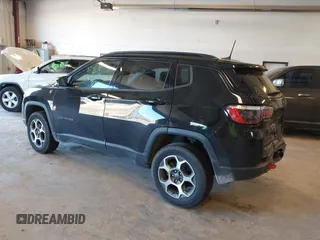 2022 Jeep Compass Trailhawk z VIN 3C4NJDDB7NT193831, wystawiony jako IAAI lot #42244555 z przebiegiem 81 632 mil mil oraz . Historia ofert i sprzedaży dostępna na DreamBid. Obrazek 3.