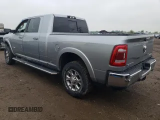 2022 Ram 3500 Laramie z VIN 3C63R3ML5NG279402, wystawiony jako Copart lot #57615835 z przebiegiem 72 313 mil mil oraz Czysty tytuł • Clean title. Historia ofert i sprzedaży dostępna na DreamBid. Obrazek 2.