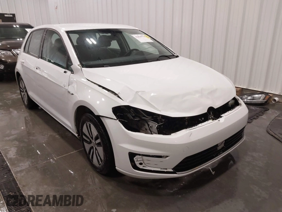 2019 Volkswagen Golf SE z VIN WVWKR7AU2KW907826, wystawiony jako IAAI lot #42030754 z przebiegiem 34 608 mil mil oraz . Historia ofert i sprzedaży dostępna na DreamBid. Obrazek 6.