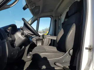2018 Ram ProMaster z VIN 3C7WRVMG4JE101526, wystawiony jako Copart lot #41463085 z przebiegiem 499 535 mil mil oraz Tytuł czysty. Historia ofert i sprzedaży dostępna na DreamBid. Obrazek 7.