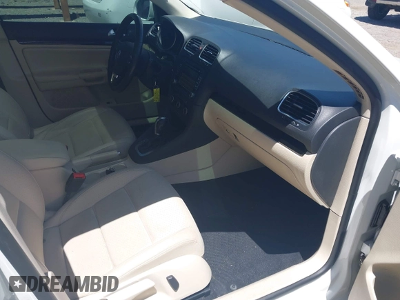 2012 Volkswagen Jetta TDI w/Sunroof & Nav with VIN 3VWPL7AJ0CM682656, listed as a IAAI auction lot 42484573 with 199,359 mi miles and . Bid and sale history available at DreamBid. Image 5.