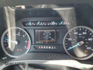 2018 Ford F-250 XL z VIN 1FTBF2A62JEC19911, wystawiony jako Copart lot #58555025 z przebiegiem 228 433 mil mil oraz Szkoda całkowita • Salvage title. Historia ofert i sprzedaży dostępna na DreamBid. Obrazek 9.