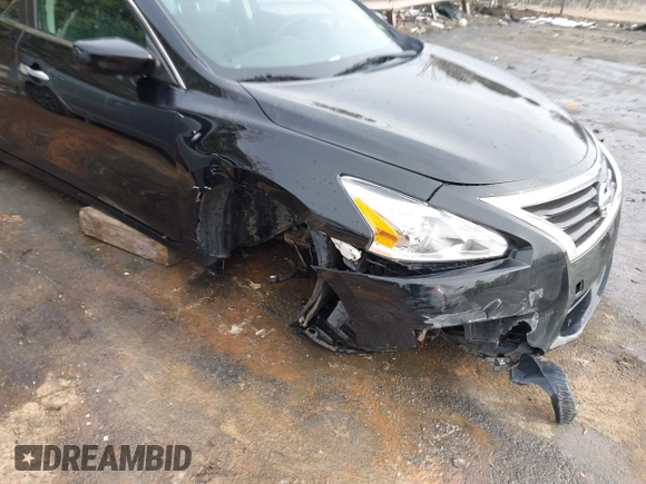 2015 Nissan Altima SV with VIN 1N4AL3AP3FC286044, listed as a IAAI auction lot 41407908 with 172,858 mi miles and . Bid and sale history available at DreamBid. Image 6.