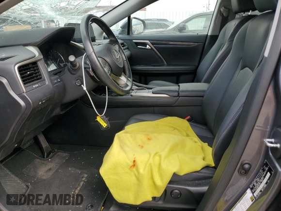 2020 Lexus RX 350 z VIN 2T2AZMAA0LC174391, wystawiony jako Copart lot #49818535 z przebiegiem 126 867 mil mil oraz Szkoda całkowita • Salvage title. Historia ofert i sprzedaży dostępna na DreamBid. Obrazek 7.