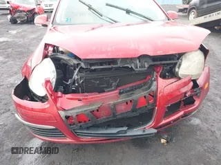 2006 Volkswagen Jetta 2.5L z VIN 3VWSF71KX6M681223, wystawiony jako IAAI lot #41645643 z przebiegiem 72 631 mil mil oraz . Historia ofert i sprzedaży dostępna na DreamBid. Obrazek 6.