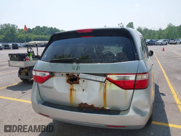 2011 Honda Odyssey EX с VIN 5FNRL5H44BB004530, выставлен на аукционе IAAI как лот 42450443 с пробегом 238 945 миль миль и . История ставок и продаж доступна на DreamBid. Изображение 16.